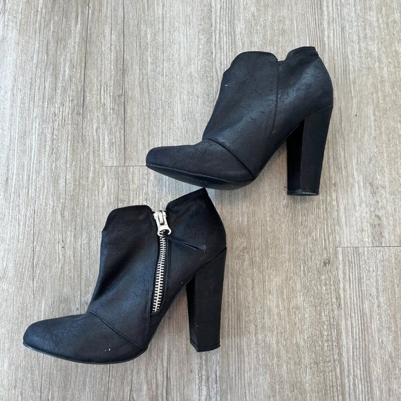 Womens Michael Antonio Black Booties - 10 - Picture 5 of 9